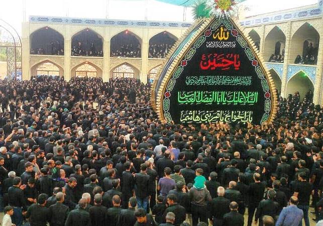 طقس حمل النخل لإحياء ذكرى الإمام الحسين (عليه السلام)